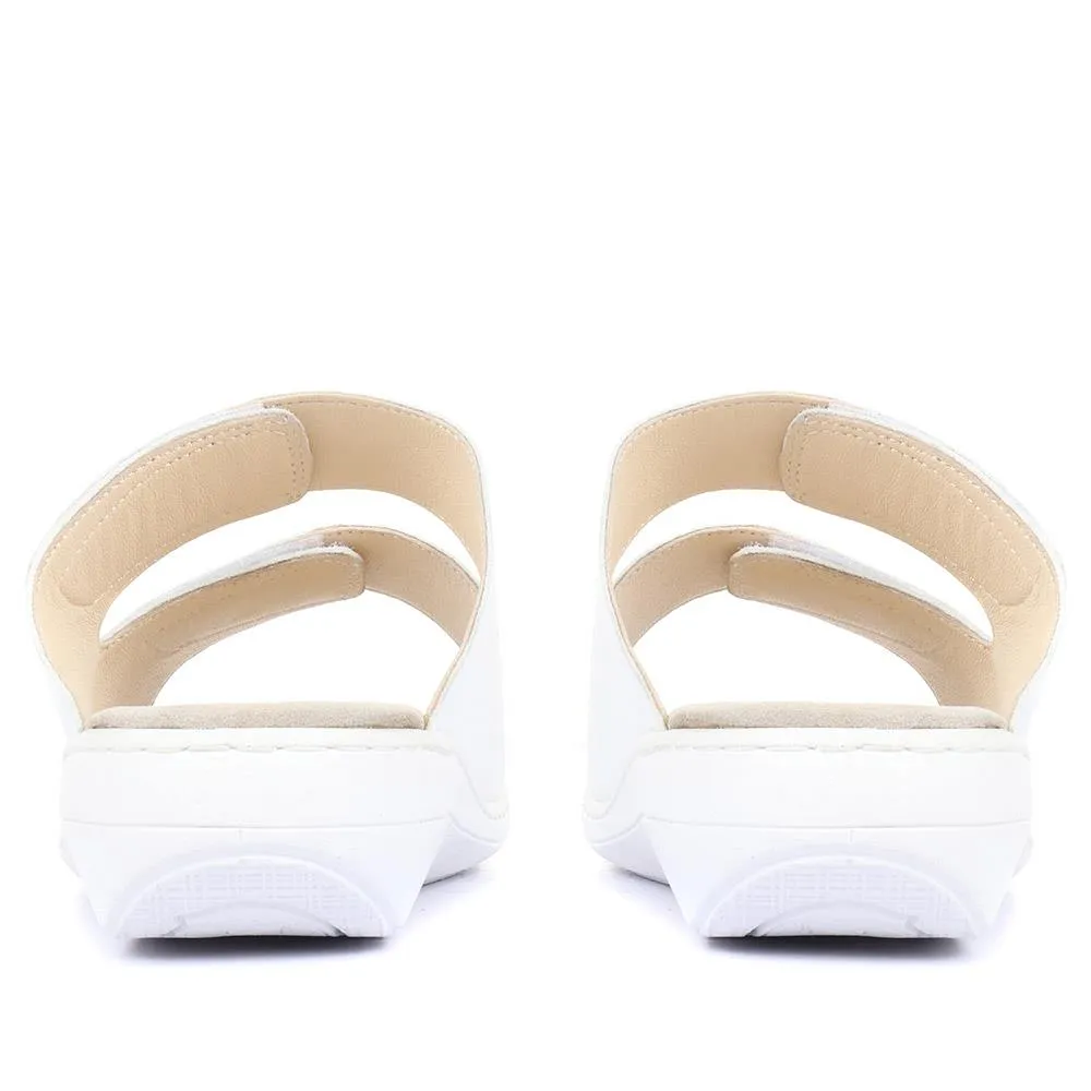 Extra Wide Fit Fully Adjustable Sandals - ADALINE / 320 183
