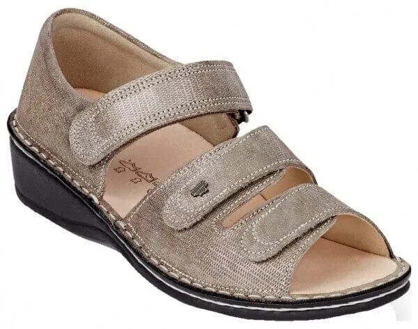 Finn Comfort Women's Usedom Sandals- Campagnolo Fango