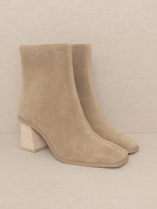 Rule the Fashion Scene Square Toe Ankle Boots