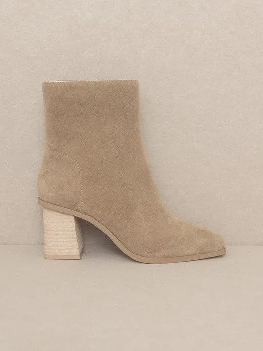 Rule the Fashion Scene Square Toe Ankle Boots