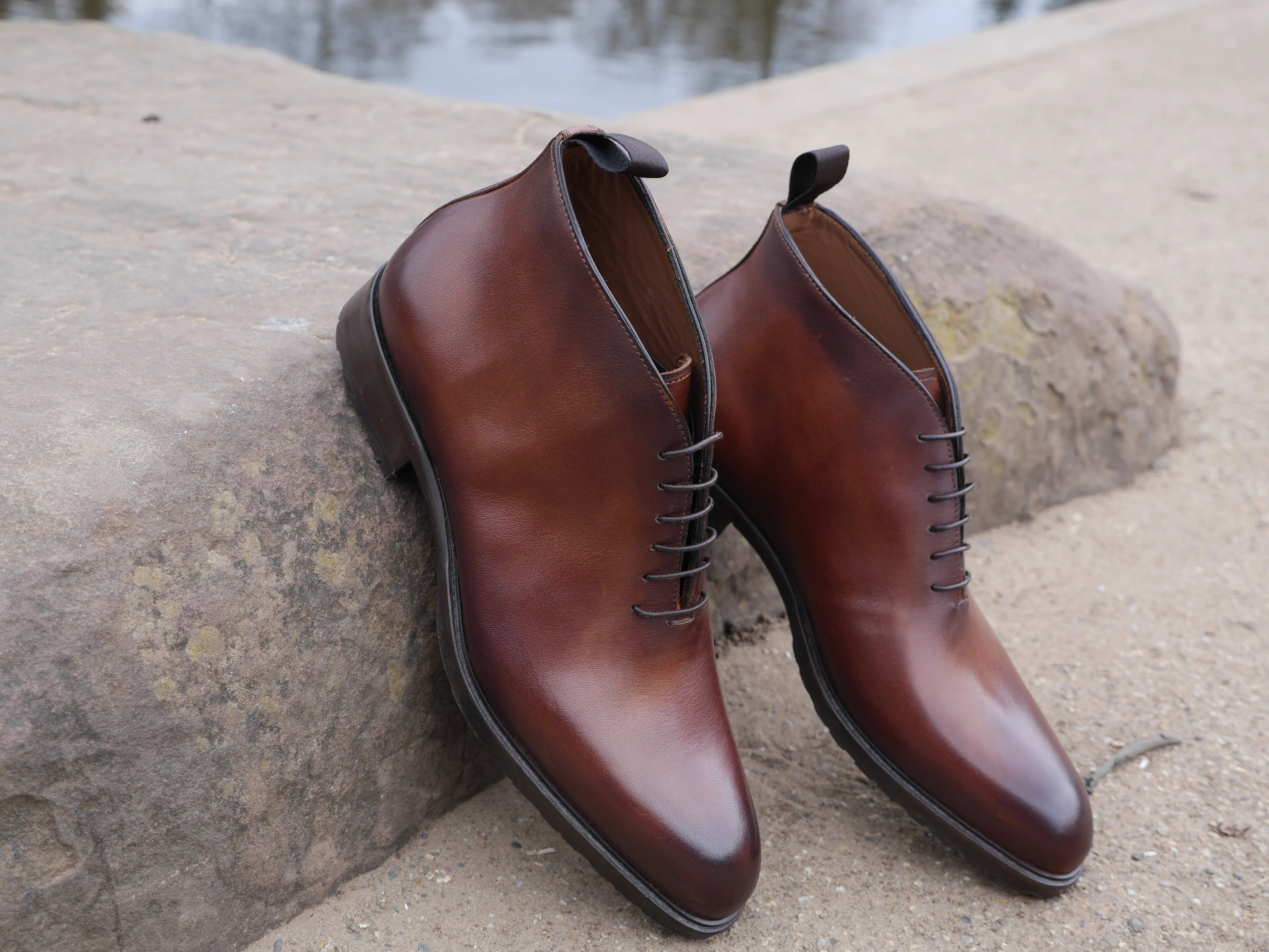T698 - Chukka Leather Boot Brown