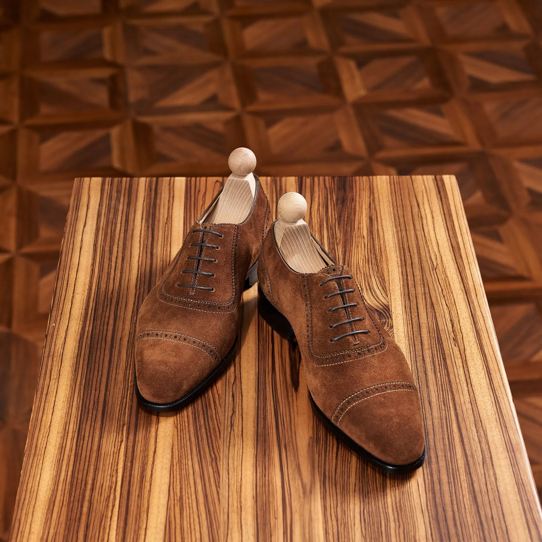 Velourde Ostranuxe Exquisitique Brogues